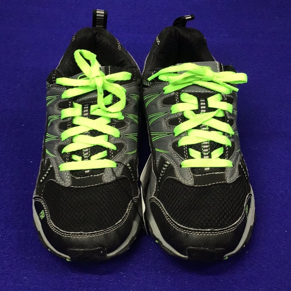 FILA MENS SHOES SIZE 8.5